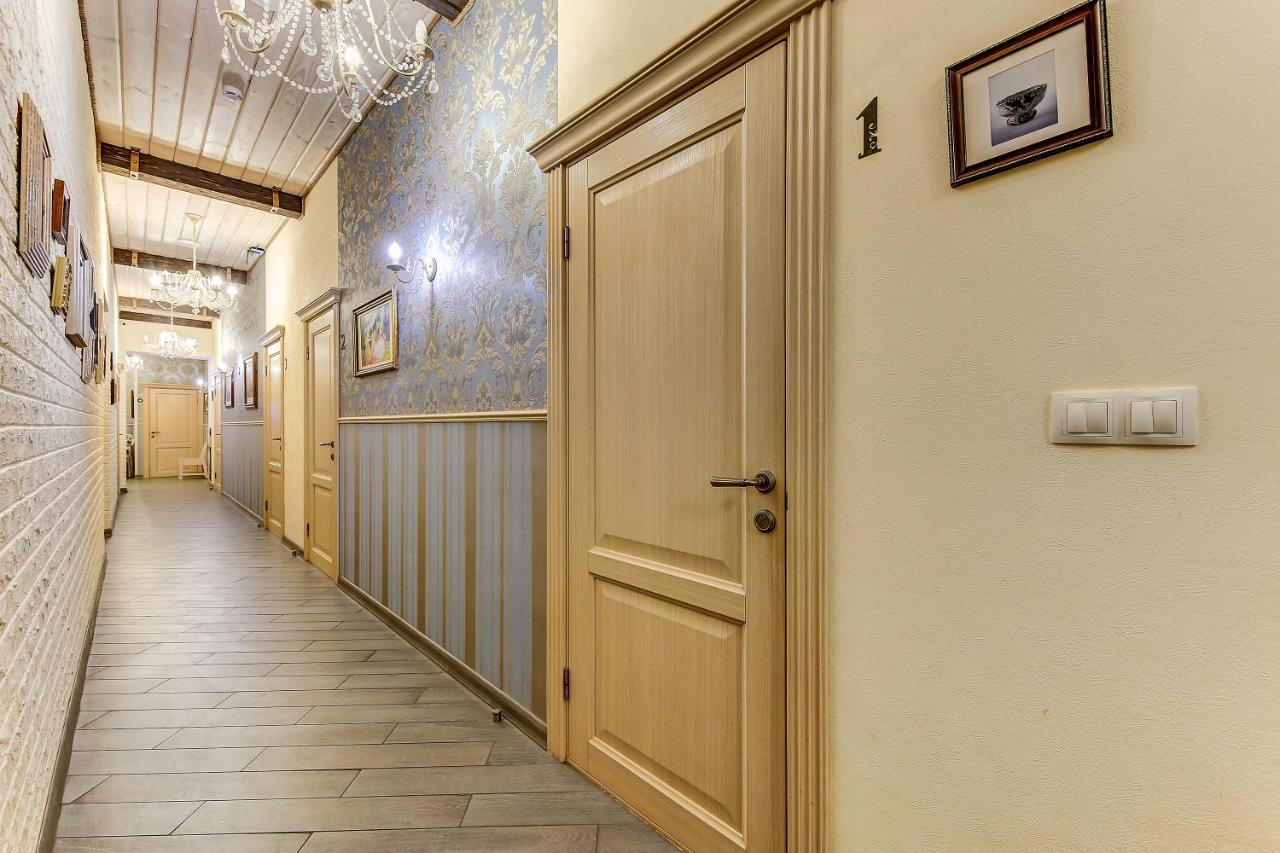 Guest Rooms On Tchaikovskogo 聖彼得堡 外观 照片